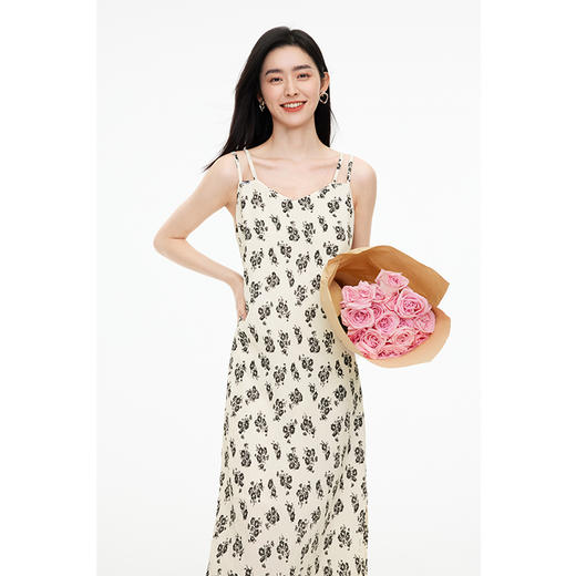 【特惠不退货】诗凡黎秋碎花吊带连衣裙3E8192571 商品图1