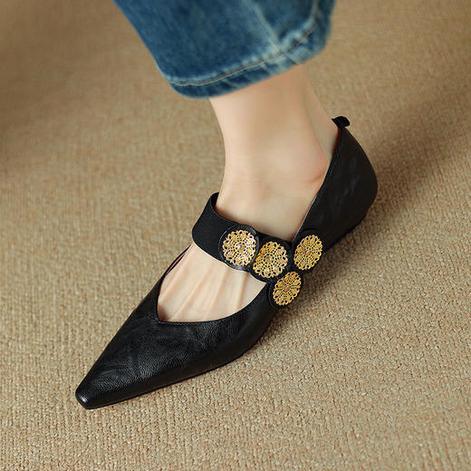 复古宫廷风，褶皱羊皮尖头低跟浅口单鞋DTN-A1035-11 商品图9