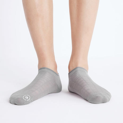 柒牌男士袜子夏季薄款短袜格纹休闲百搭男式防臭抗菌提花透气男袜	126F70310 商品图1