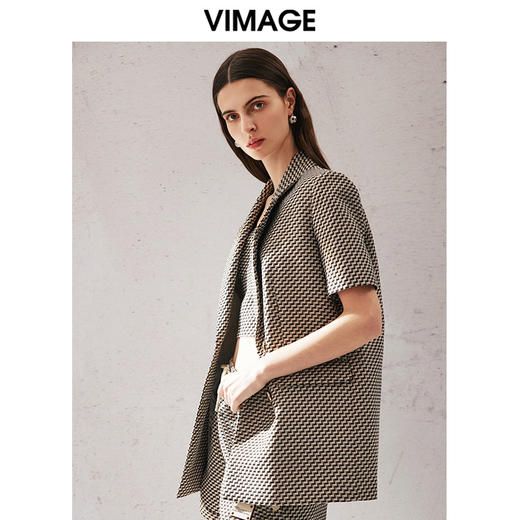 VIMAGE纬漫纪春季新款印花修身时尚外套V2103721 商品图3