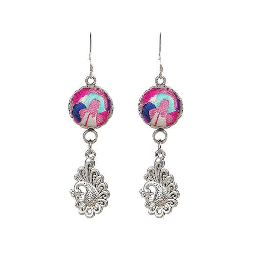 芳情雀老绣苗银耳环 | 民族风饰品 商品图3