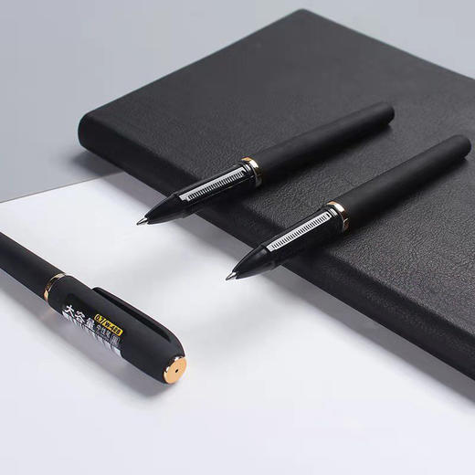 【练字笔】0.7mm 大容量黑红色签字笔中性笔学生子弹头碳素笔 商品图7