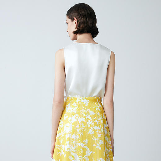 EITIE爱特爱夏季新款V领无袖简约小上衣7713413 商品图4