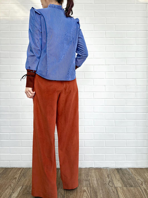 TYNVIE 袖口绑带配布长袖衬衫-蓝条纹 商品图6