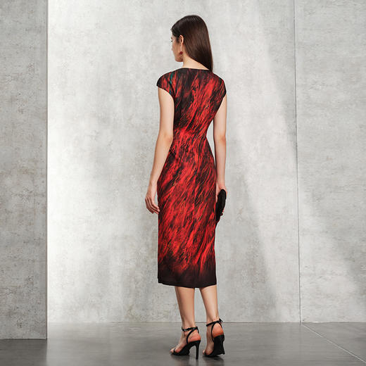 TANGY Collection天意精品2024春季新品原创桑蚕丝真丝修身中长款连衣裙 L241817 商品图2