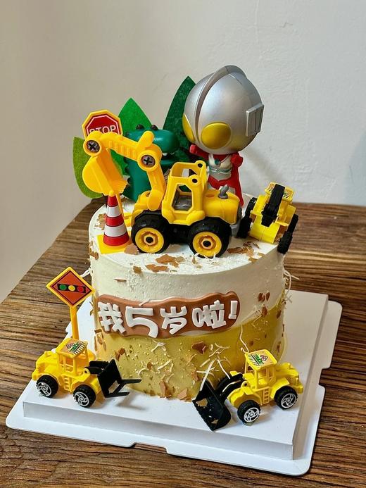 黑巢-拖拉机奥特曼男孩生日蛋糕 商品图0