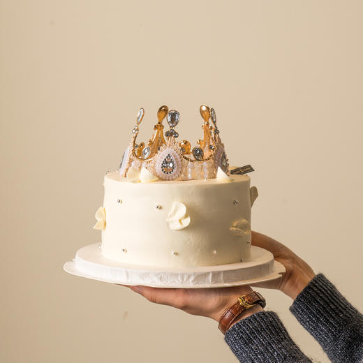 女士蛋糕 | 皇冠蛋糕6寸8寸（ 纯动物奶油 新鲜水果夹心 提前4小时预定） 商品图1