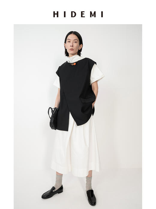 HIDEMI 黑色设计感廓形圆领不对称肩扣西装马甲 商品图2