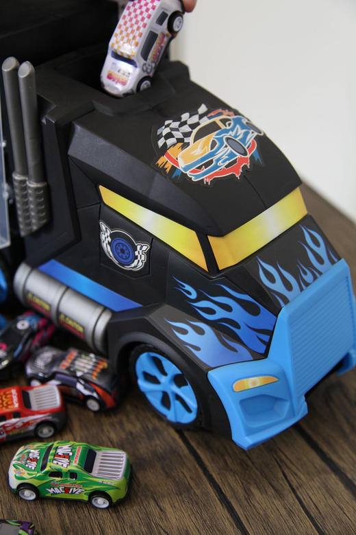 【青艺|大型双面收纳货柜玩具车】高端玩具❗️63cm大卡车🚛➕18辆小车➕1辆货柜车🚙 ✅PP+合金材质，防摔耐磨 ✅可伸缩手拎，收纳方便 商品图1