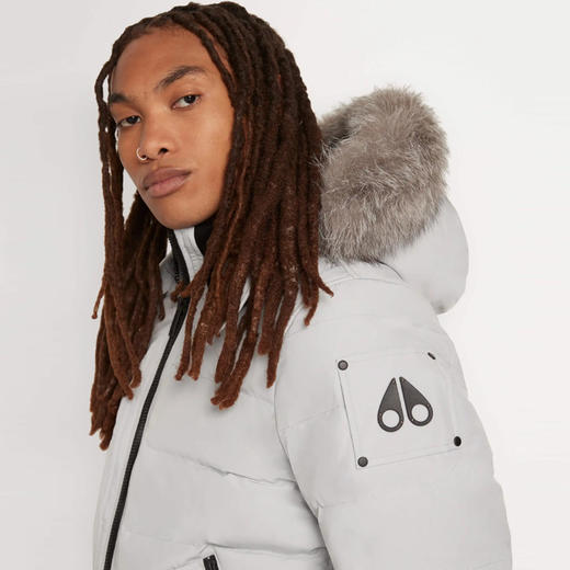 MOOSE KNUCKLES 男士金属驼鹿指节徽标绗缝连帽羽绒服 浅灰色 M33MB014S 1181 商品图3