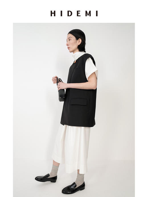 HIDEMI 黑色设计感廓形圆领不对称肩扣西装马甲 商品图7