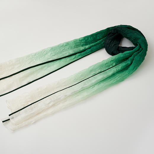 TANGY Collection天意精品2024春季新品复古百搭渐变色桑蚕丝真丝围巾 L241409 商品图1