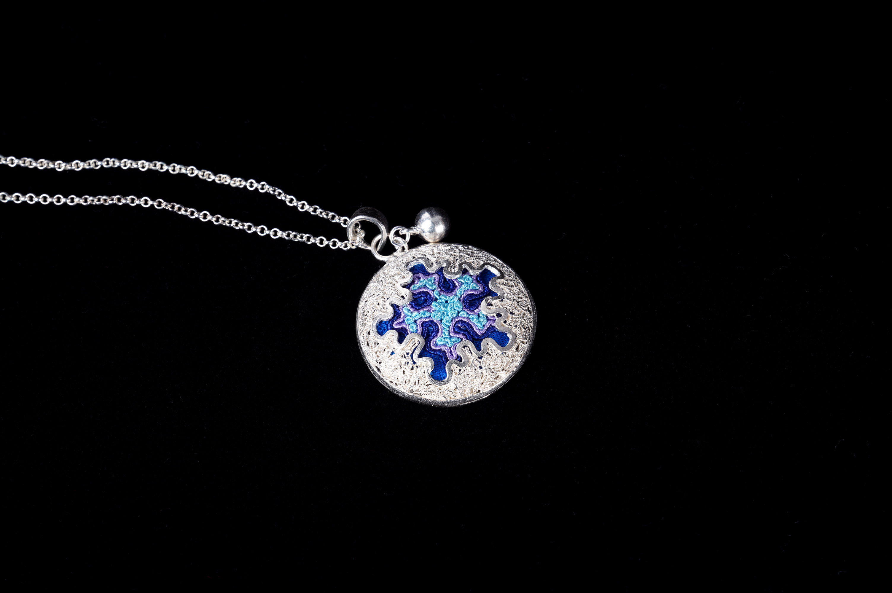 深山集市 飘雪花项链吊坠马尾绣60cm