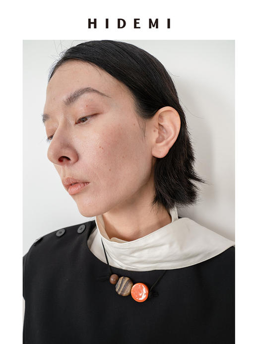 HIDEMI 黑色设计感廓形圆领不对称肩扣西装马甲 商品图6