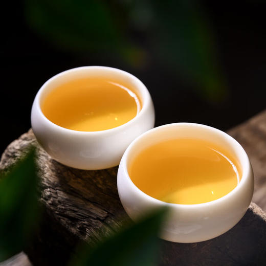 中粮-中茶 2022年(10年陈韵)孔雀班章普洱茶生茶357g/饼 /云南干仓直发 商品图1