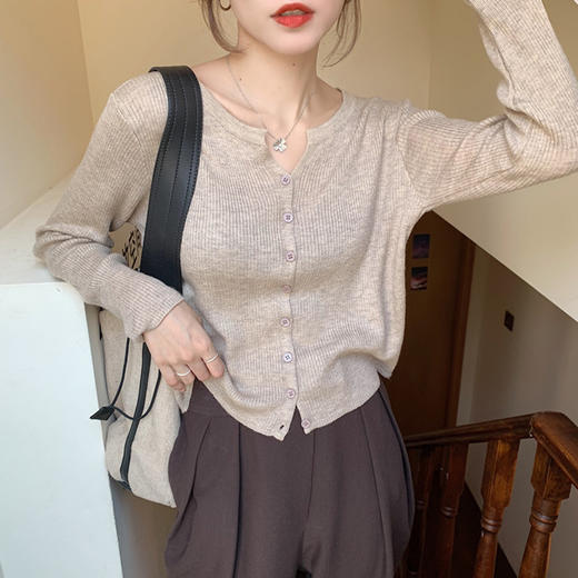 新款春秋款【高品质 针织开衫女外套】休闲显瘦 长袖毛衣打底衫 商品图2