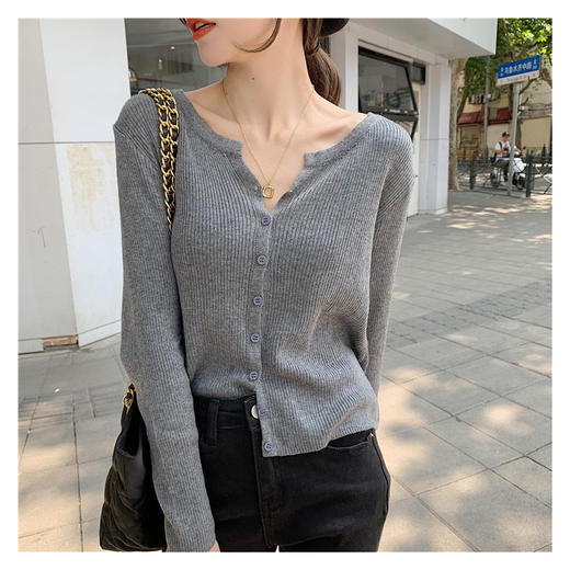 新款春秋款【高品质 针织开衫女外套】休闲显瘦 长袖毛衣打底衫 商品图6