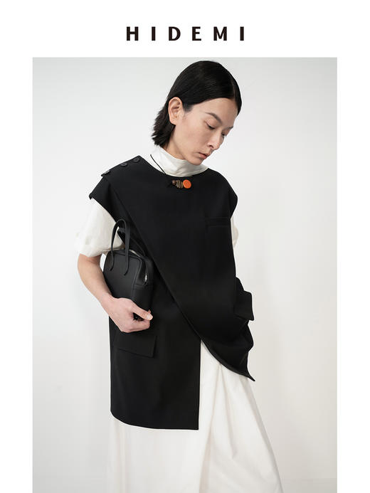 HIDEMI 黑色设计感廓形圆领不对称肩扣西装马甲 商品图3