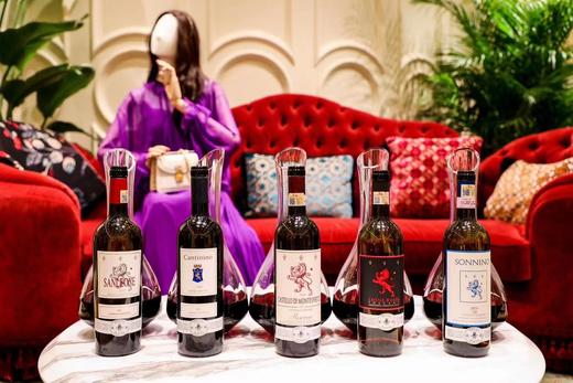 醉美颜值；超高品质，古驰胜地、GUCCI官方用酒；意大利雄狮城堡，是著名的世袭贵族索尼诺家族所拥有，历经7个世纪岁月沉淀，年轻庄主的新思维带来全新风格的意大利超级托斯卡纳，兼备法式严肃意式浪漫的美酒 商品图8