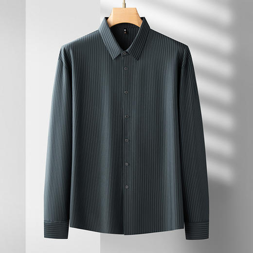 【新款DDS】大依优型大码弹力竖条纹长袖衬衫免熨烫加肥加大码休闲商务上衣男士 商品图1
