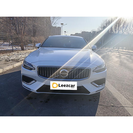 沃尔沃 S60 B4 智远豪华版【长租-北京】 商品图1