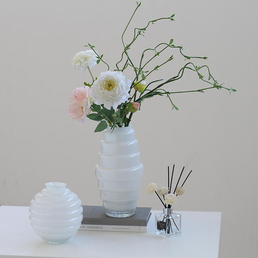 白色螺纹白瓷玻璃花瓶餐桌花插摆件工艺品 商品图5