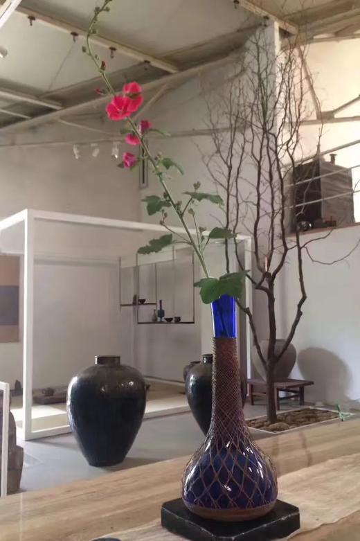 编竹护套蓝料长颈荸荠瓶，顺丰包邮 商品图8