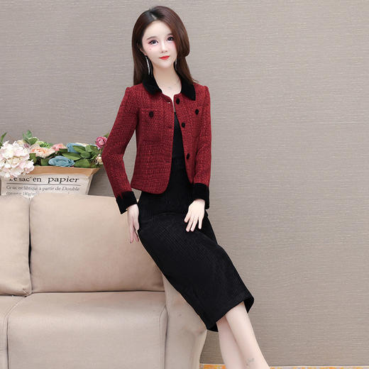 QYM 1C2376-L洋气小香风外套简约时尚半身裙两件套 商品图2