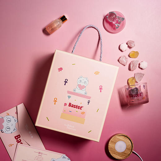 大英博物馆盖亚·安德森猫和她的朋友们系列 甜心香薰晶石氛围灯扩香石礼盒 商品图4