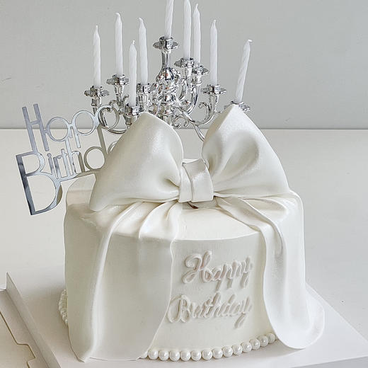 银色烛台（储值会员8.5折） 商品图0