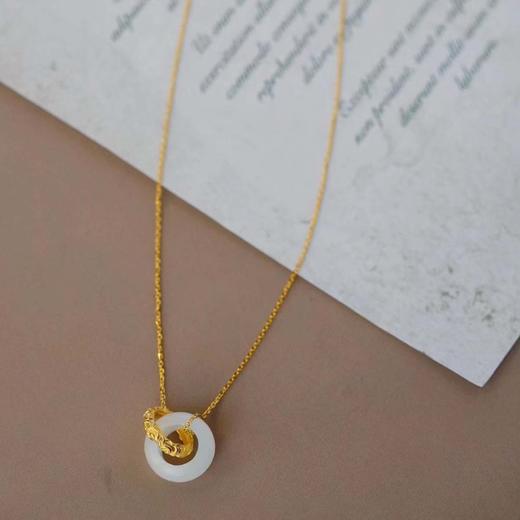 龢盒原创 忍冬‮和纹‬田白‮双玉‬环‮骨锁‬链 商品图3