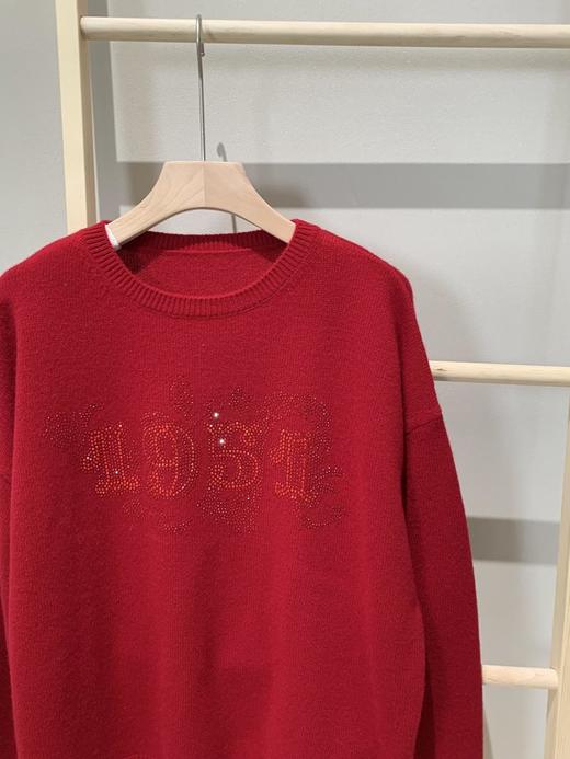 【清仓不退换】【高品质私服】【MM家龙年限定羊毛羊绒圆领烫钻毛衣】保暖性好，整体版型挺括不软榻，塑造慵懒穿衣状态【无标出货 介意慎拍】 商品图12