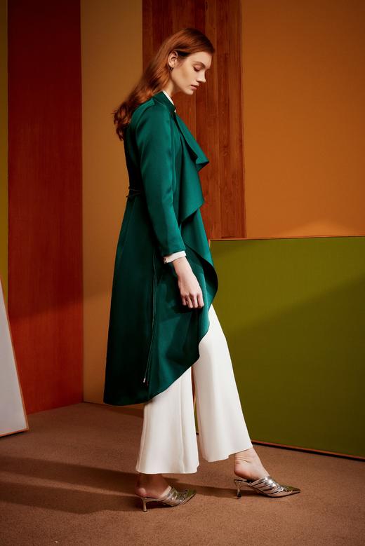 SAFICOO【焕变】系列 优雅女人 阔A版型包容性佳式风衣 商品图2