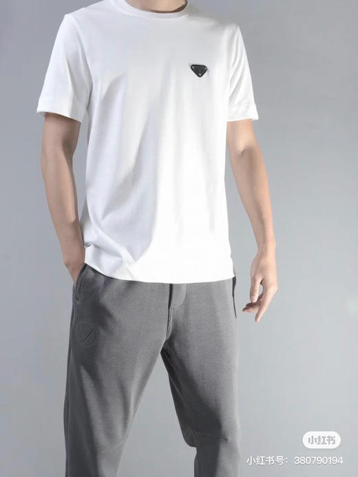 金属三角标 2024春夏 经典三角标 高品质丝光棉 休闲宽松圆领短袖T恤 男女同款 特惠 Z-11311 商品图2