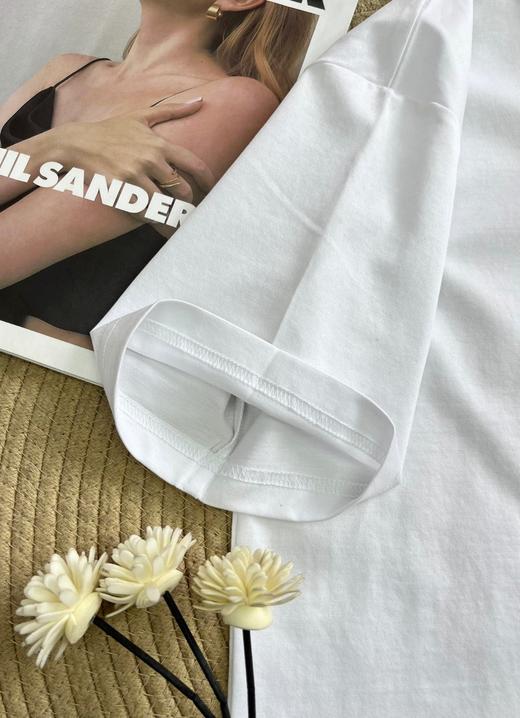 金属三角标 2024春夏 经典三角标 高品质丝光棉 休闲宽松圆领短袖T恤 男女同款 特惠 Z-11311 商品图7