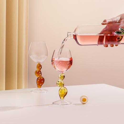 Ichendorf 仙⼈掌酒杯  350ml 意大利创意手工玻璃葡萄酒高脚杯 商品图3