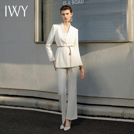 IWY/白色高端职业西装套装女主持人正装西服外套显瘦白色上镜演讲服装CP1953+D0125 商品图1