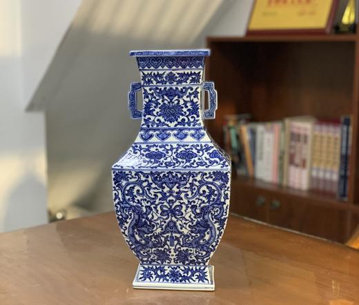 【双龙迎福】缠枝四方双耳瓶 商品图0