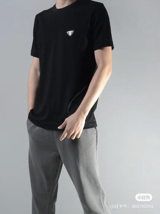 金属三角标 2024春夏 经典三角标 高品质丝光棉 休闲宽松圆领短袖T恤 男女同款 特惠 Z-11311 商品图11