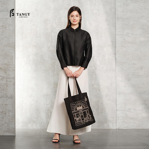 TANGY Collection天意精品2024春新品纯天然植物染宽松时尚落肩袖莨绸香云纱衬衫 L241015 商品图0