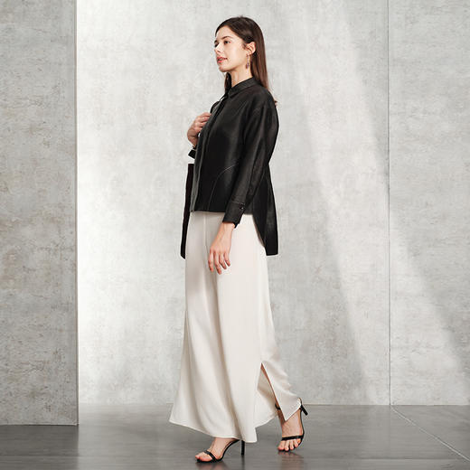 TANGY Collection天意精品2024春新品纯天然植物染宽松时尚落肩袖莨绸香云纱衬衫 L241015 商品图1