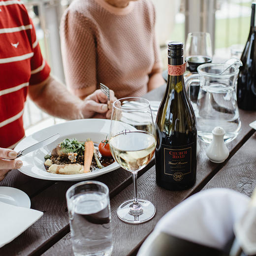 【保乐力加】虔途 红标珍藏霞多丽白葡萄酒75CL*6/箱 商品图1