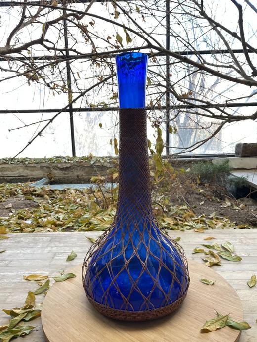 编竹护套蓝料长颈荸荠瓶，顺丰包邮 商品图4