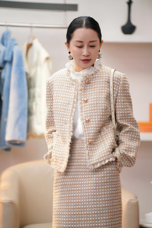 【现货】【叠穿神器】【通勤减龄显瘦】2024春季新款内搭荷叶领无袖衬衫小背心无袖打底衫H241050358 商品图2