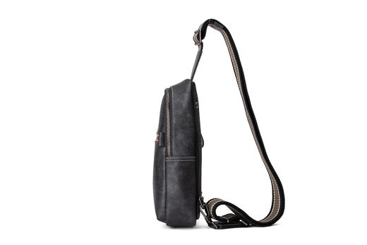 皮尔卡丹男士胸包商务简约男士真皮胸前包时尚潮流牛皮单肩斜挎包 商品图2