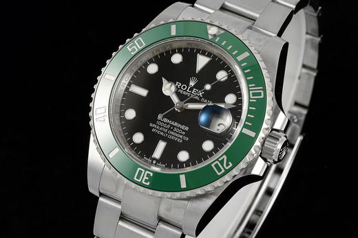 clean厂/C厂 劳力士126610submariner水鬼
1:搭载一比一超级3235一体机芯   无卡度机芯装饰 机芯及其稳定
2:整表904L精钢 /搭配ar厂钢带 商品图5