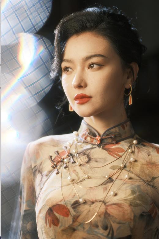 上海逸红颜知熹2025年冬季新款玉兰绒旗袍改良版连衣裙女知性优雅 商品图0