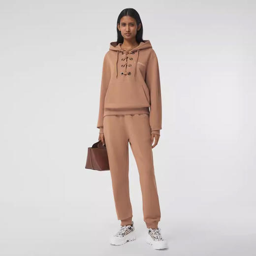 BURBERRY 巴宝莉 女士棉质字母徽标印花连帽卫衣 咖色 8038690 A1420 商品图3
