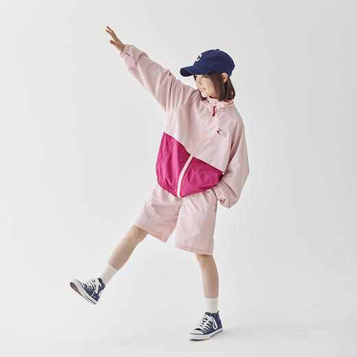 棵初24春季男女童拼色风衣套装亲子款轻薄休闲运动上衣短裤两件套 商品图4