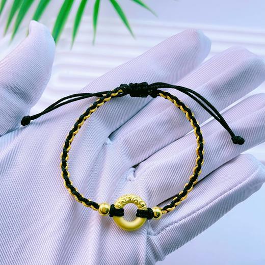 【限时7.5折】【定价黄金】足金 3D硬金空心祥云平安扣双珠黑金绳调节成品手串(AA3DSC00326)预售产品下单后不退款不退货不换货不补差价 商品图3